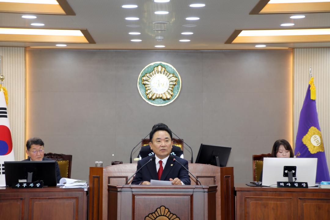 '제292회 양양군의회 임시회 제1차 본회의' 게시글의 사진(5) '2025-10-27 제292회 양양군의회 임시회 제1차 본회의(본회의장) (67) 복사.jpg'