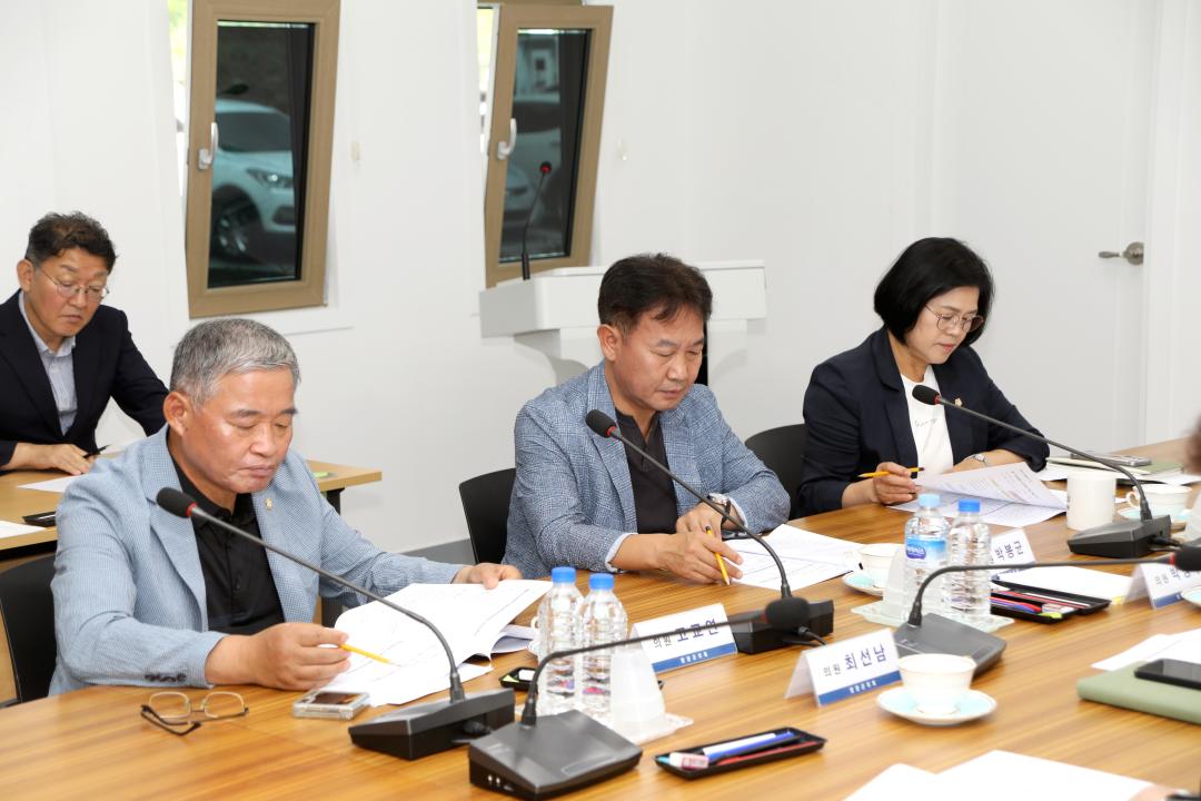 '집행부와의 의원간담회' 게시글의 사진(5) '2025-07-18 집행부와의 의원간담회(1층 회의실) (5).jpg' '집행부와의 의원간담회' 게시글의 사진(5) '2025-07-18 집행부와의 의원간담회(1층 회의실) (5).jpg'