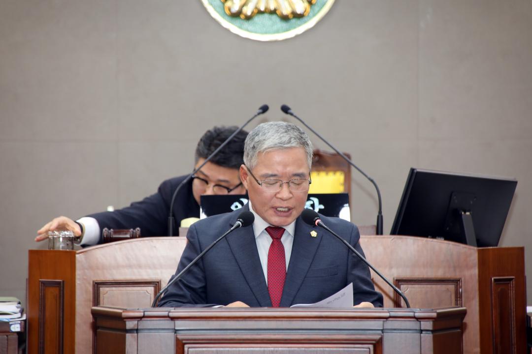'제292회 양양군의회 임시회 제1차 본회의' 게시글의 사진(4) '2025-10-27 제292회 양양군의회 임시회 제1차 본회의(본회의장) (55) 복사.jpg'
