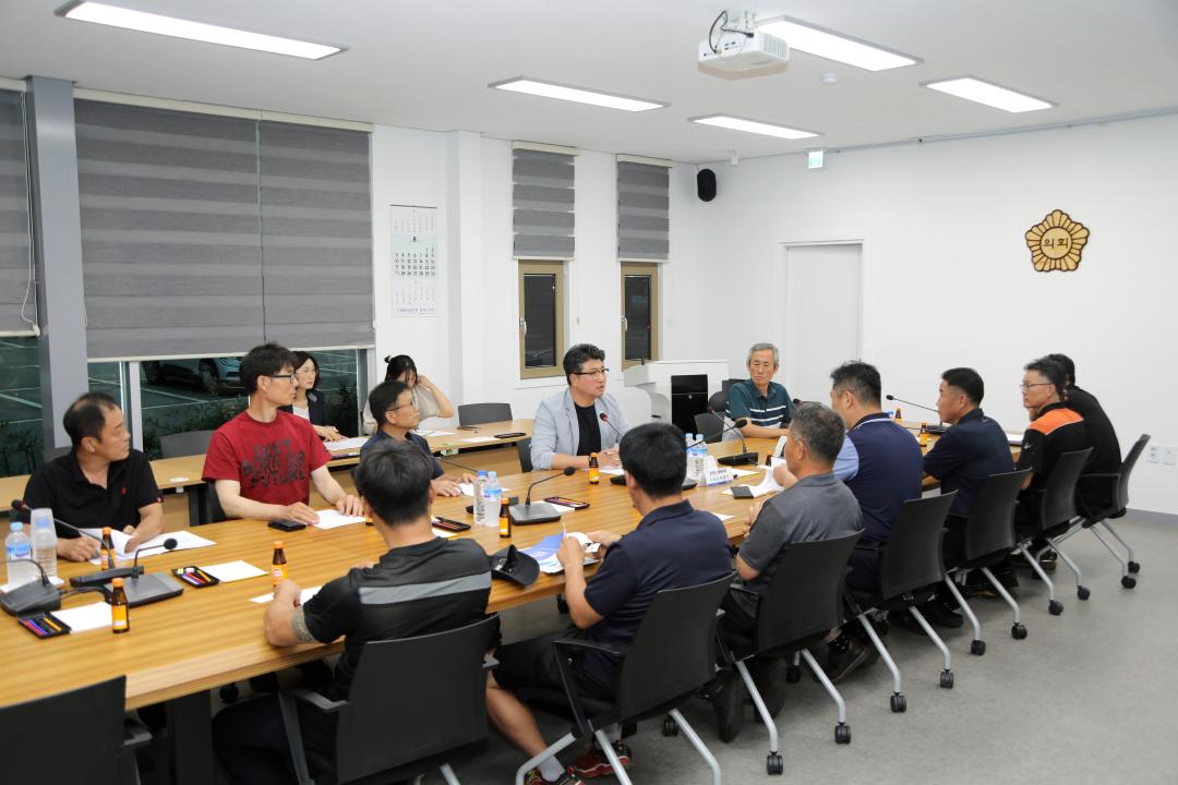 '카포스 양양지회 간담회' 게시글의 사진(1) '2025-08-11 카포스 양양지회 간담회(의장실) (1).jpg'