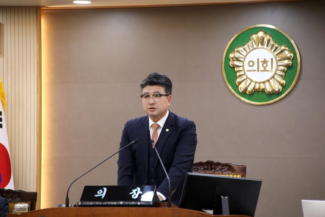 '제293회 양양군의회 임시회 제1차 본회의' 게시글의 사진(3) '2025-11-20 제293회 양양군의회 임시회 제1차 본회의(본회의장) (22) 복사.jpg'