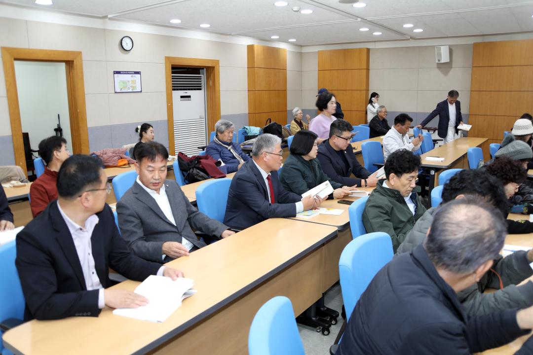 '양양문학 제27집 출판기념 및 시낭송의 밤' 게시글의 사진(2) '2025-10-31 양양문학 제27집 출판기념 및 시낭송의 밤(문화복지회관) (7) 복사.jpg'