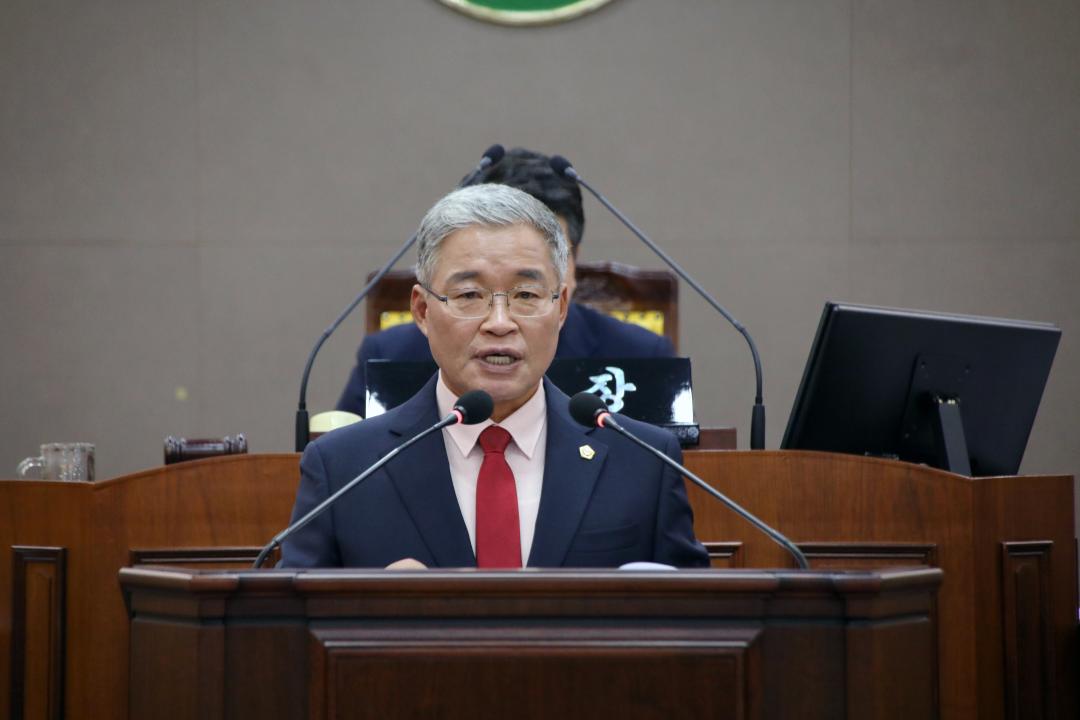 '제288회 양양군의회 정례회 제1차 본회의' 게시글의 사진(4) '2025-06-16 제288회 양양군의회 정례회 제1차 본회의(본회의장) (8).jpg'