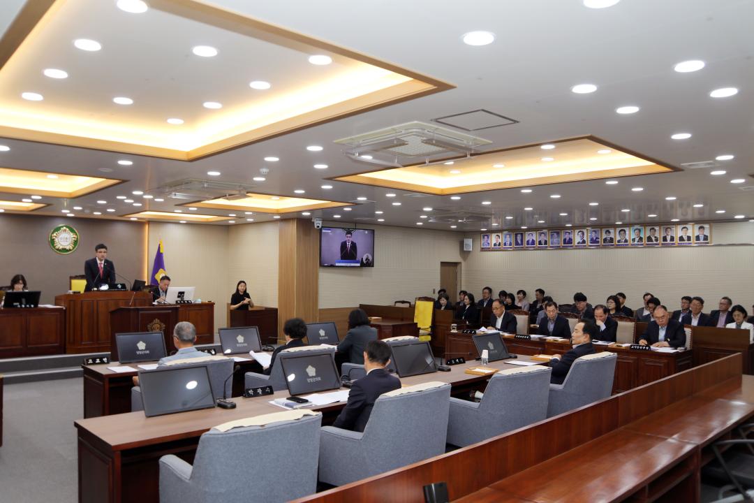 '제297회 양양군의회 임시회 제2차 본회의' 게시글의 사진(4) '2026-04-20 제297회 양양군의회 임시회 제2차 본회의(본회의장) (4).jpg'