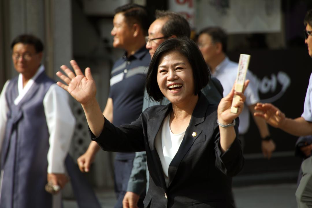 '제47회 양양문화제 식전행사 시가행진' 게시글의 사진(7) '2025-06-19 제47회 양양문화제 식전행사 시가행진(시내일원) (7).jpg'