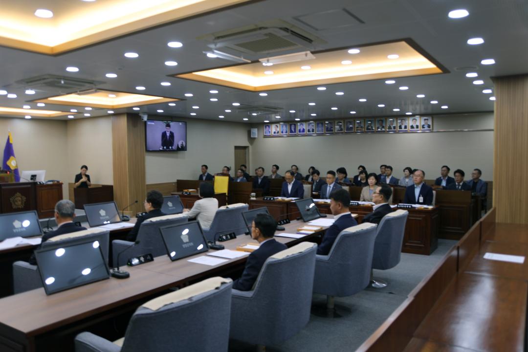 '제288회 양양군의회 정례회 제1차 본회의' 게시글의 사진(3) '2025-06-16 제288회 양양군의회 정례회 제1차 본회의(본회의장) (4).jpg'