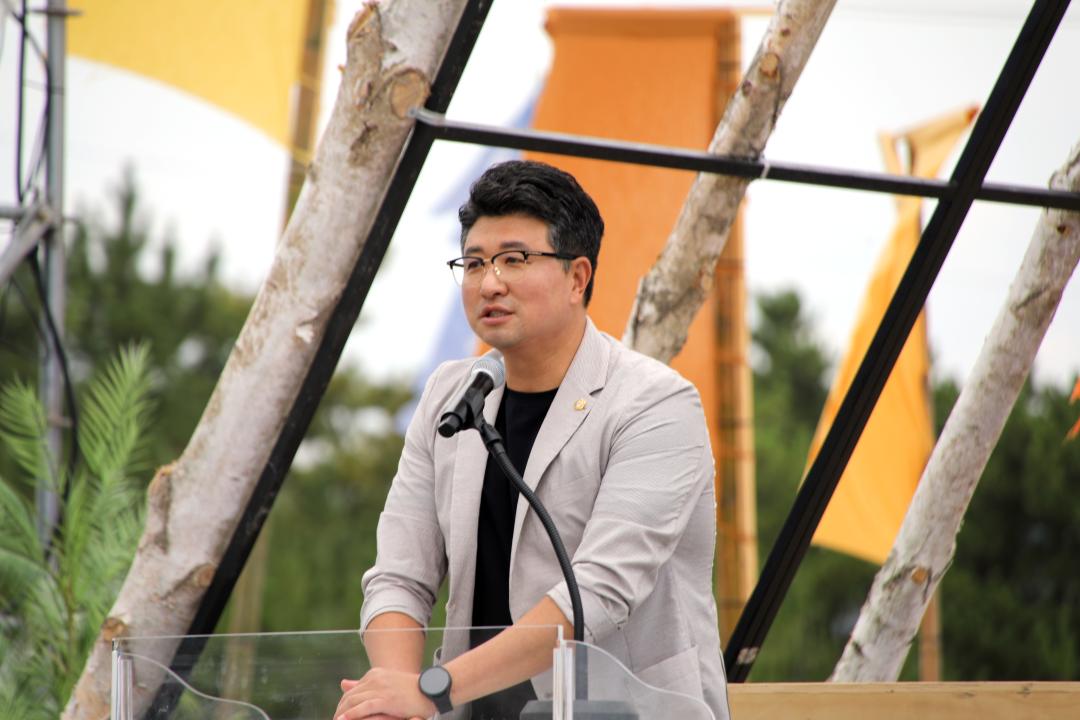 '양양하조대 마을 공동 페스티벌 개회식' 게시글의 사진(4) '2025-08-09 양양하조대 마을 공동 페스티벌 개회식(서피비치) (9).jpg'