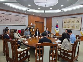 강원특별자치도청, 도의회 방문