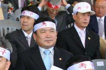 동서고속도로건설 촉구 궐기대회 참석
