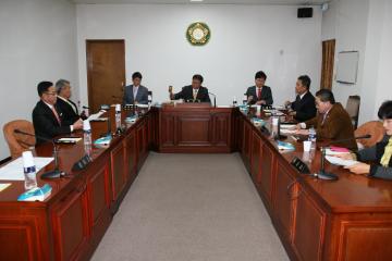 제1차 행정사무감사특별위원회