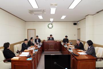 제294회 임시회 제1차 조례심사특별위원회