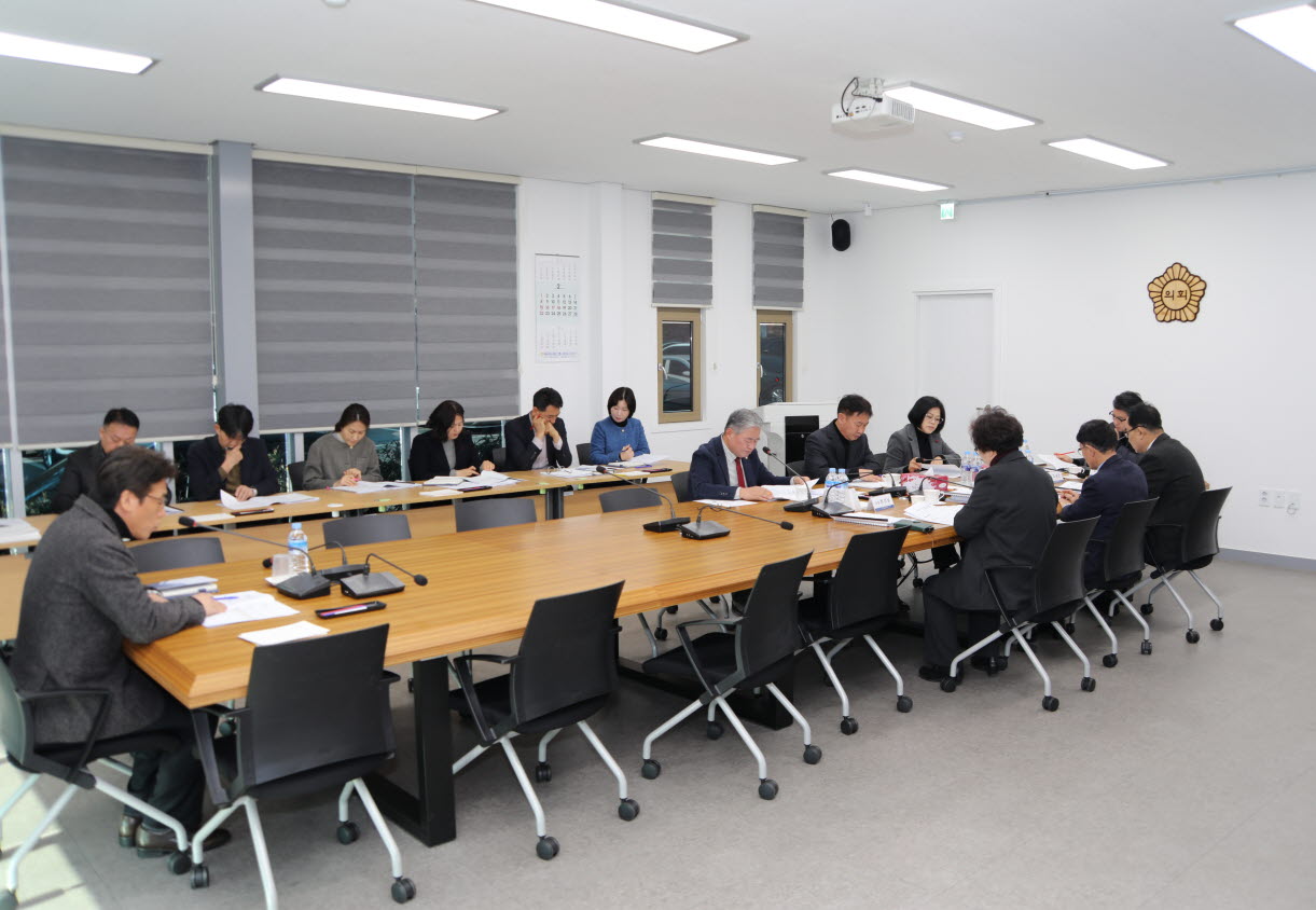 '집행부와의 의원 간담회 개최' 게시글의 사진(1) '사진.jpg'