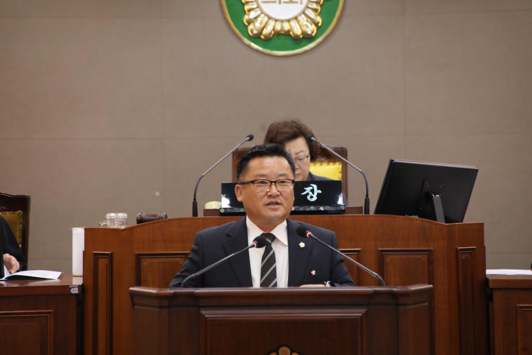 '제300회 정례회 군정질문(1일차)' 게시글의 사진(1) '사진1.JPG'