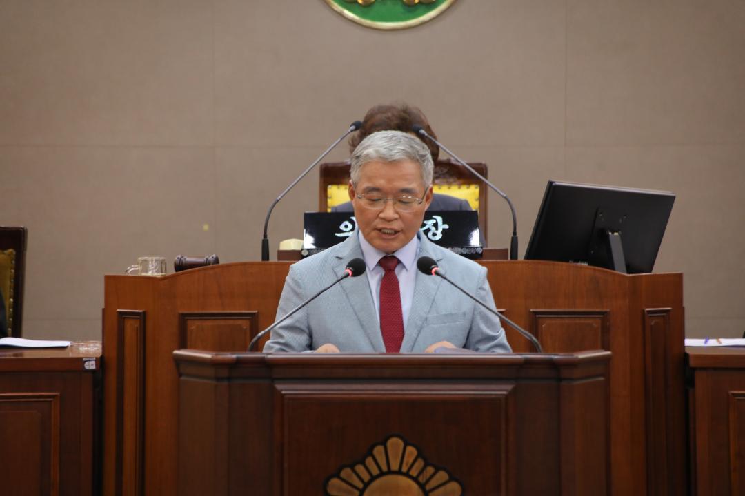 '제300회 정례회 군정질문(1일차)' 게시글의 사진(2) '사진2.JPG'