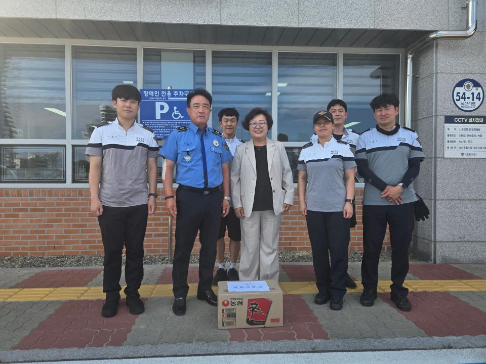 '양양군의회, 해수욕장 안전 근무자 격려' 게시글의 사진(1) '사진.jpeg'
