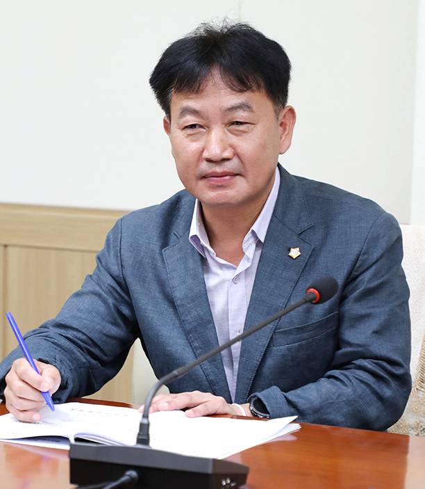 양양군의회 박봉균 의원 사진