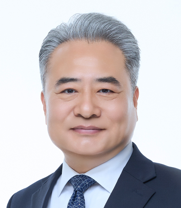 양양군의회 최근배  사진