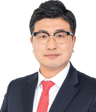 Lee Jong-Suk, chairman of yangyang county council
